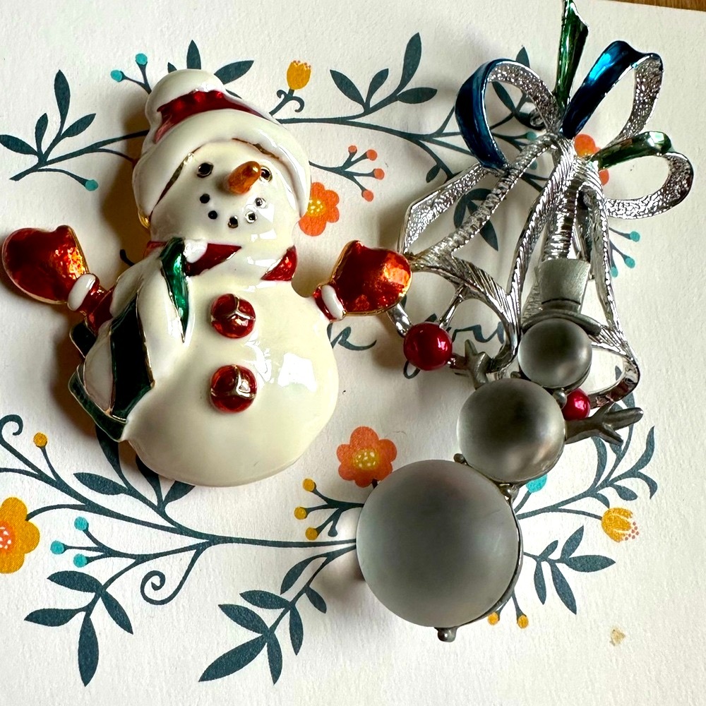 Christmas Pins group of 3  90s Brooches  snowman Christmas tree Sliver tone